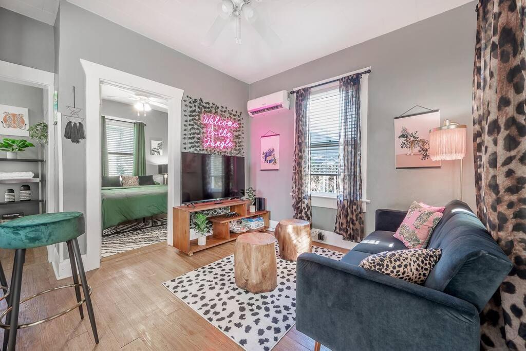 Jungle Themed Apt. Close To Coffee, Food + Shops! 坦帕 外观 照片